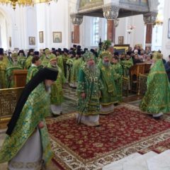 Сонм архиереев Екатеринбургской митрополии совершил Божественную Литургию в день празднования 320-летия перенесения мощей св.прав. Симеона Верхотурского