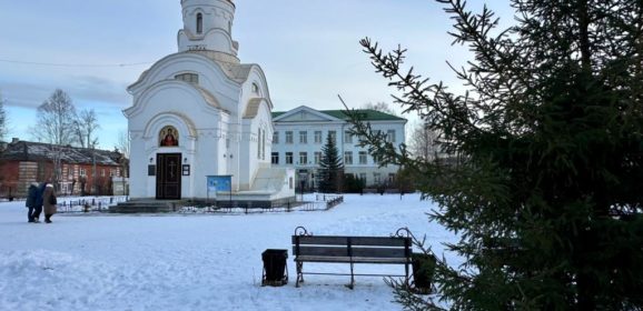 Епископ Феогност совершил Божественную Литургию в храме во имя архистратига Михаила пос. Энергетиков