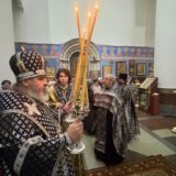 Епископ Феогност совершил богослужения Великой Пятницы
