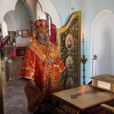 Епископ Феогност совершил вечерню в первый день Пасхи