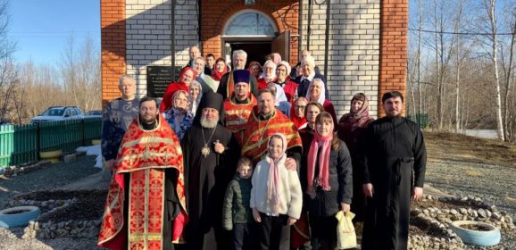 Епископ Феогност совершил Пасхальную вечерню в среду Светлой Седмицы