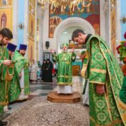 Престольный праздник в Краснотурьинске: епископ Серовский и Краснотурьинский Феогност совершил Божественную литургию в храме преподобного Максима Исповедника