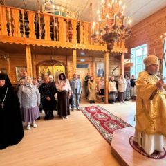 Архиерейское служение: епископ Феогност совершил Божественную литургию в Свято-Пантелеимоновском женском монастыре