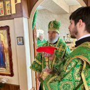 Епископ Серовский и Краснотурьинский Феогност совершил Божественную литургию в храме преподобных Зосимы и Савватия Соловецких в посёлке Ис