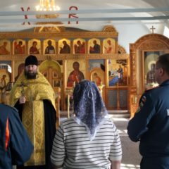 В день иконы Божией Матери «Неопалимая Купина» в Североуральске помолились о пожарных и спасателях