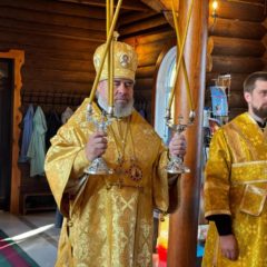 Епископ Серовский и Краснотурьинский Феогност совершил Божественную литургию в храме поселка Рудничный