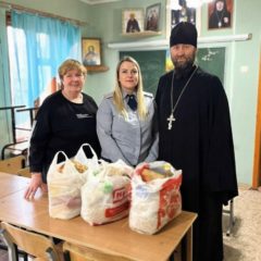 «Рука помощи у врат темницы»: Петропавловский храм в Североуральске помогает освободившимся заключенным обрести новый путь