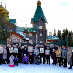 В преддверии Дня народного единства прихожане храма из г. Новая Ляля отправили на передовую очередную партию гуманитарного груза