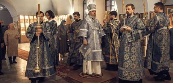 Праздник Введения во Храм Пресвятой Богородицы в Карпинске