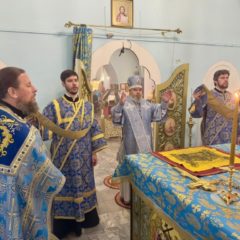 Праздник Введения во Храм Пресвятой Богородицы в Карпинске