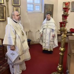 Божественная Литургия в Навечерие Рождества Христова в храме святого пророка Илии города Серова
