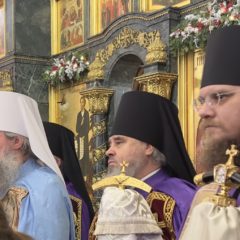 Епископ Феогност принял участие в Рождественской Великой вечерни в Свято‑Троицком кафедральном соборе города Екатеринбурга