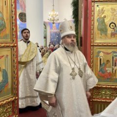 Рождественское богослужение в Серове: епископ Феогност совершил ночную Литургию в храме Преображения Господня